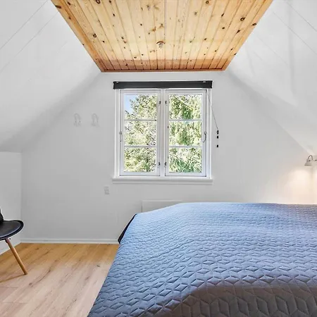 Bv357-blavand-ved-skoven-3